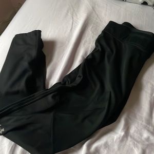 Black under armpit leggings